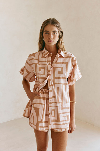 Kira Shorts - Hellenic Maze