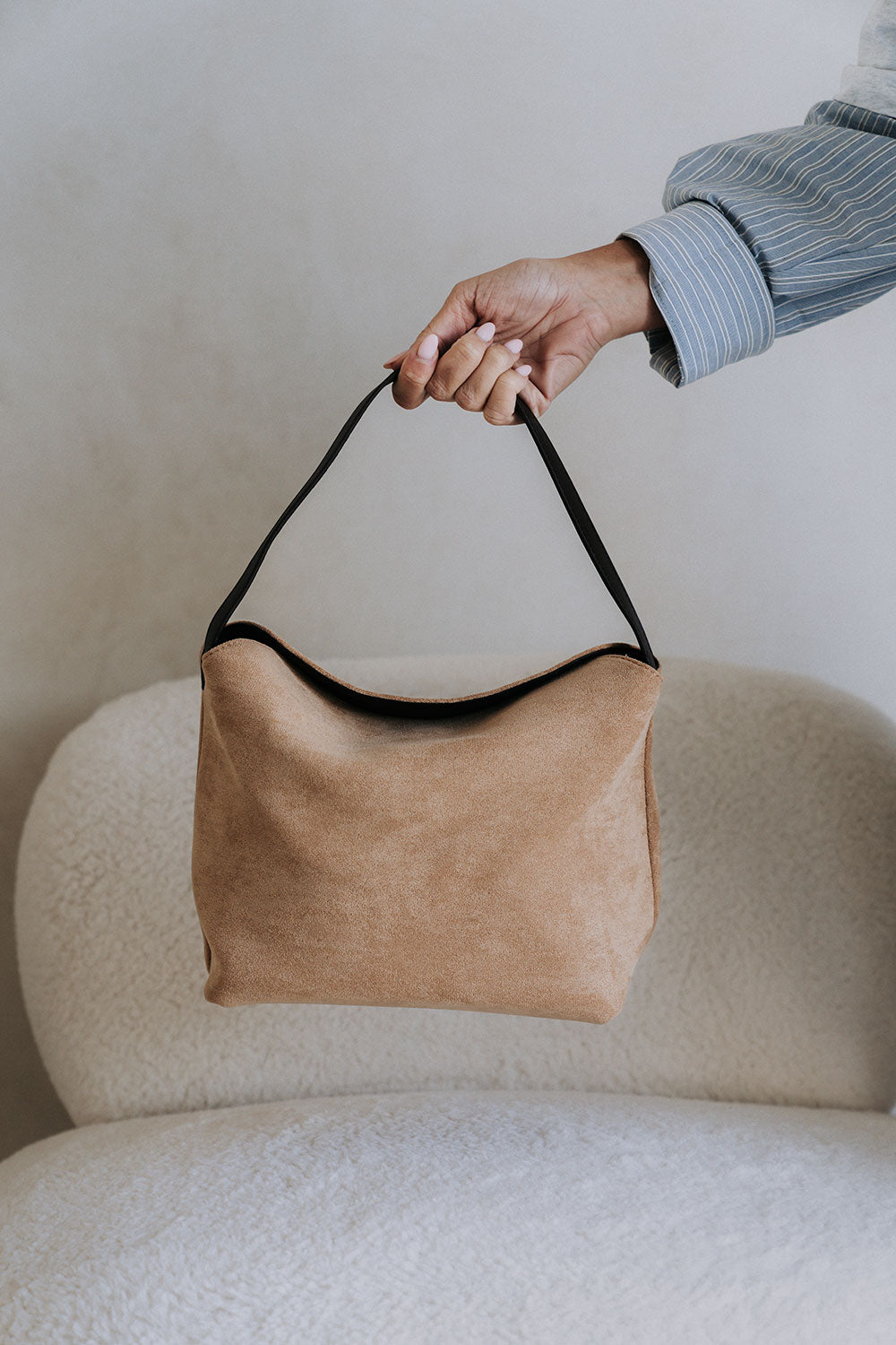 Tewai Shoulder Bag - Camel