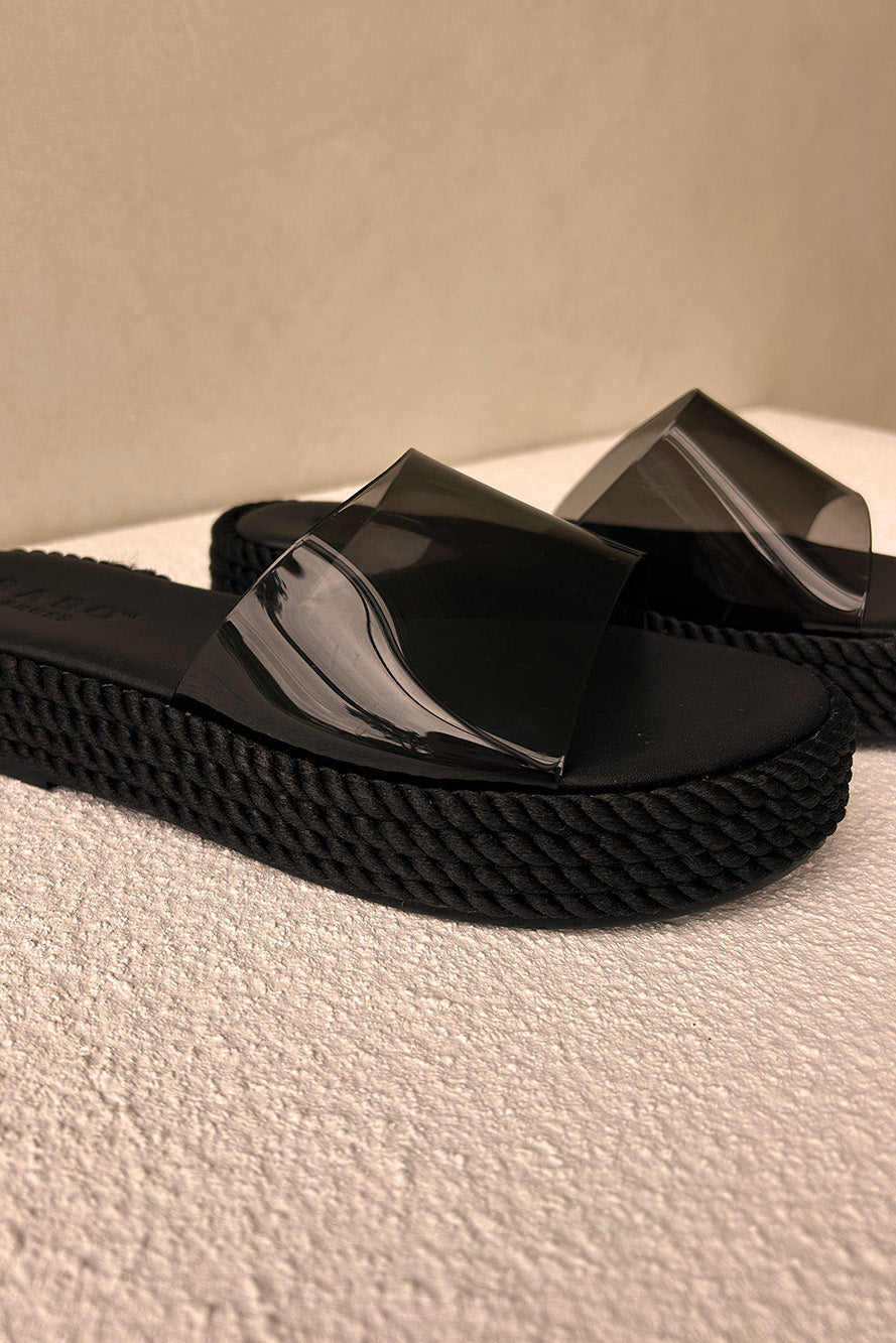 Asuka Platform Sandals - Black