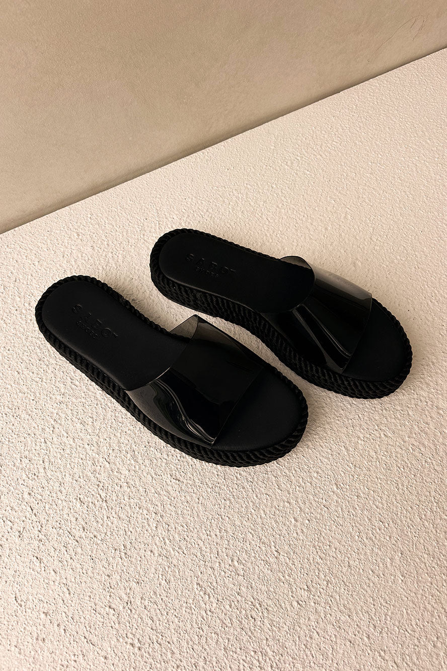 Asuka Platform Sandals - Black
