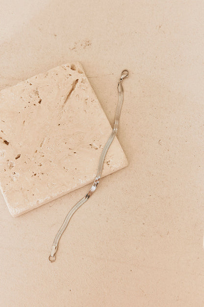 Klara Herringbone Bracelet - Silver