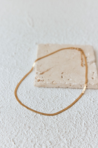 Vera Herringbone Necklace