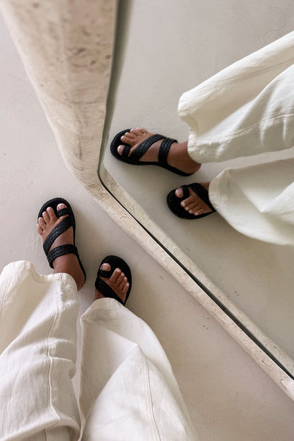 Tiera Platform Sandals - Black