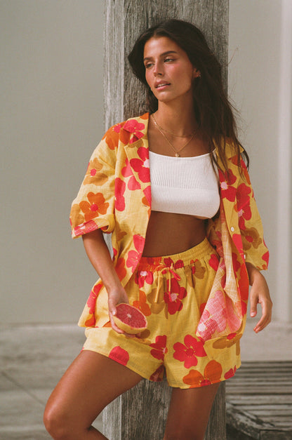 Thessy Shorts - Romance Floral