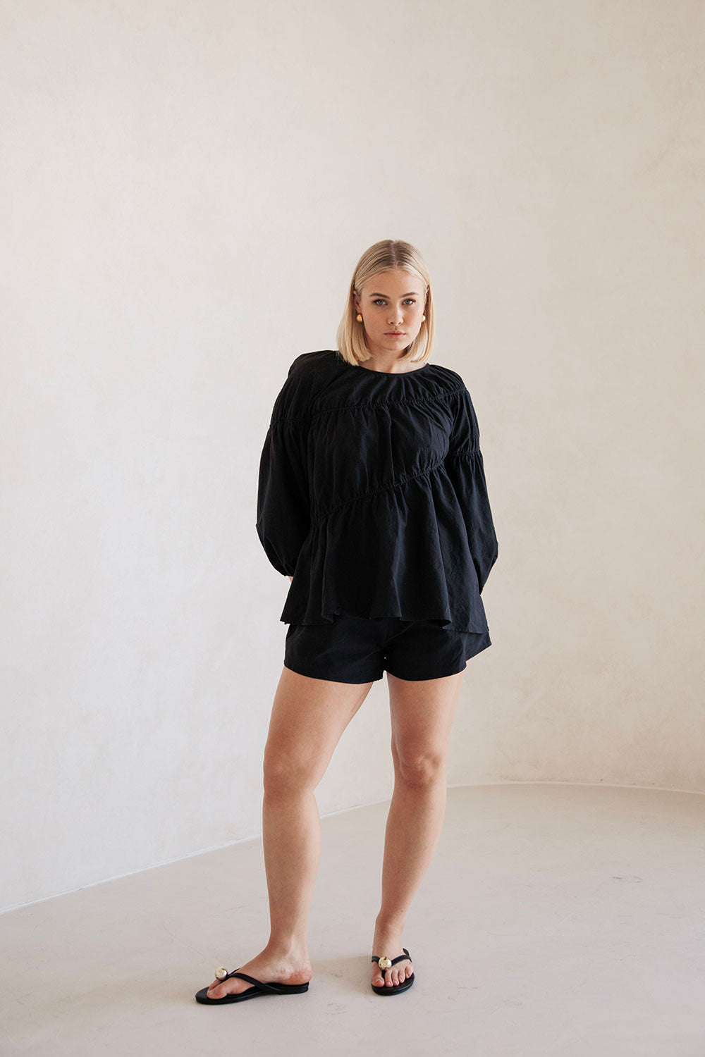 Akel Shorts - Black